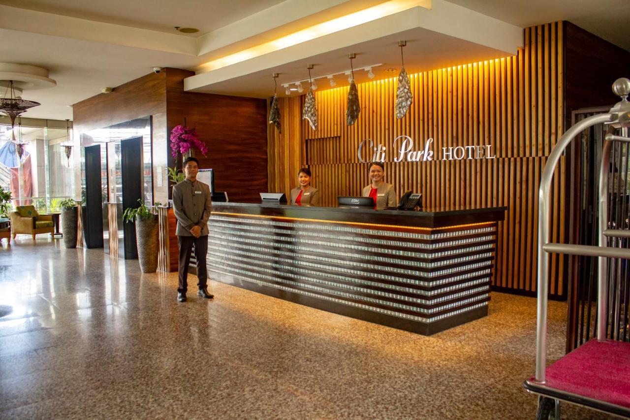 Citi Park Hotel Cebu Powered By Cocotel Екстериор снимка